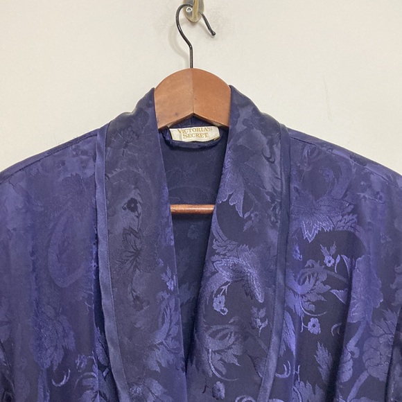 Vintage Victoria's Secret Robe Womens Small Purple Satin Paisley Dressing Gown - Picture 5 of 16